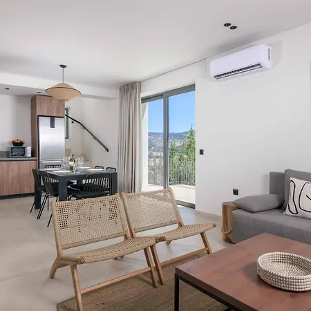 Massari Hills 8 빌라 Malona Village