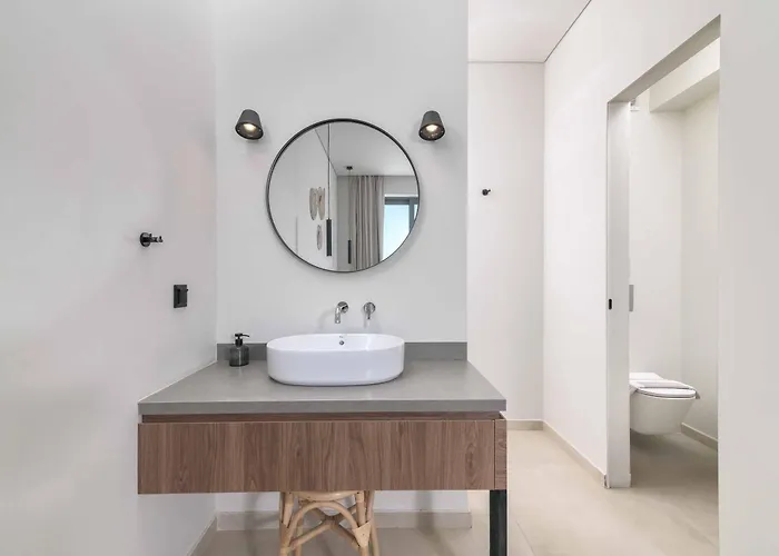 Massari Hills 8 Villa